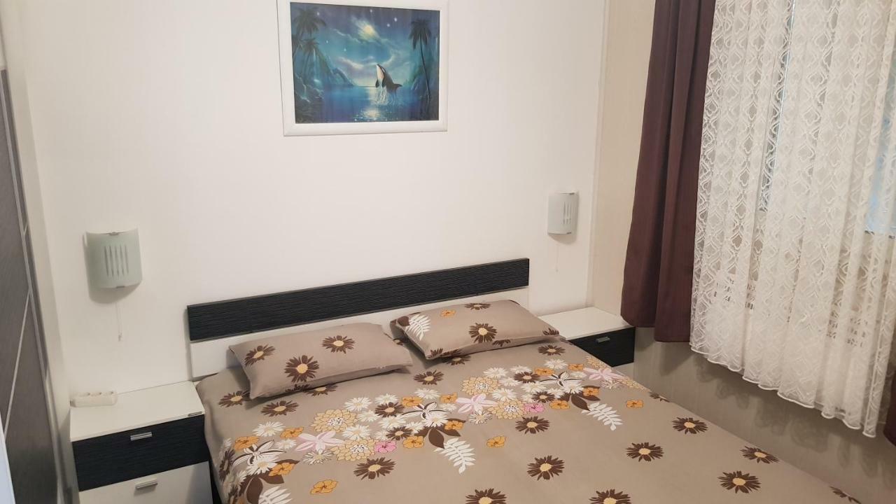 פורץ Apartment Vesna מראה חיצוני תמונה