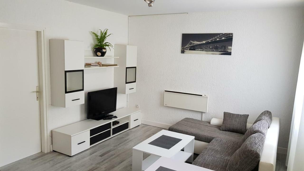 פורץ Apartment Vesna מראה חיצוני תמונה